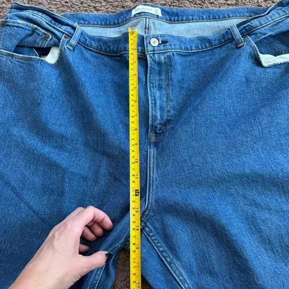 Abercrombie Fitch Curve Love The 90s Relaxed High Rise Jeans Raw Hem Crop 37 - Picture 6 of 7
